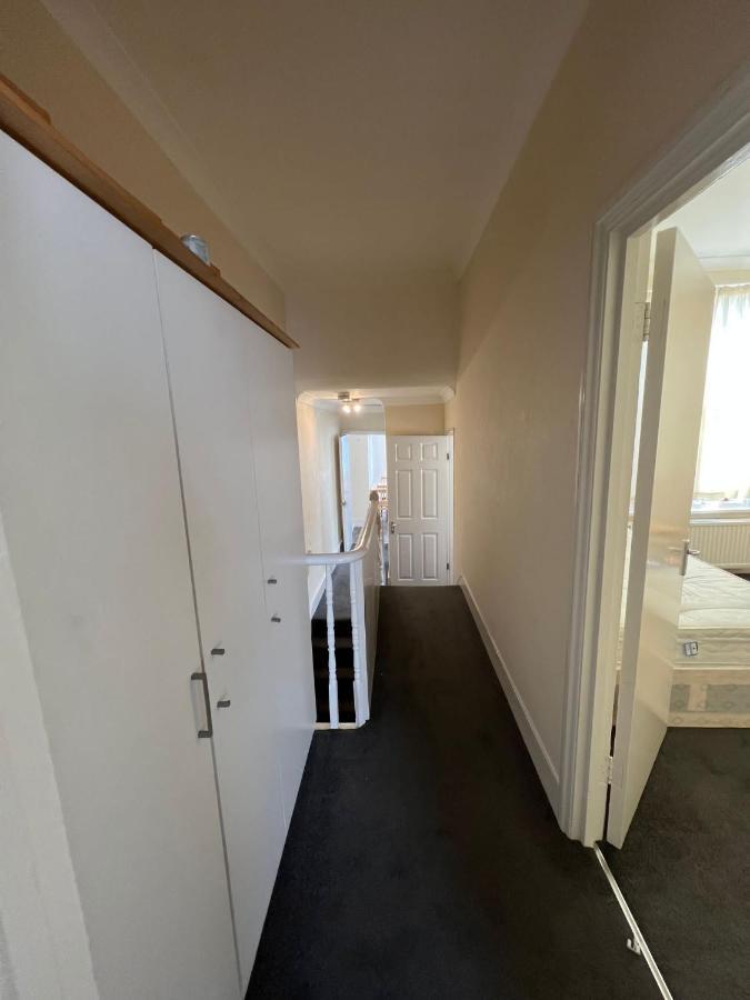 East London 2 Bedroom Apartment 외부 사진