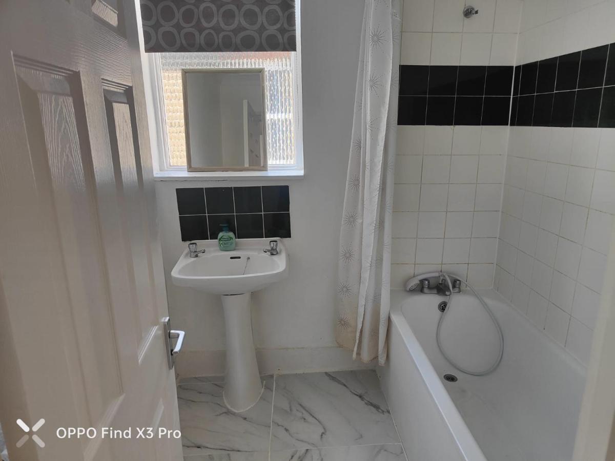 East London 2 Bedroom Apartment 외부 사진