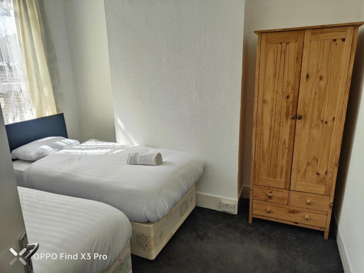 East London 2 Bedroom Apartment 외부 사진